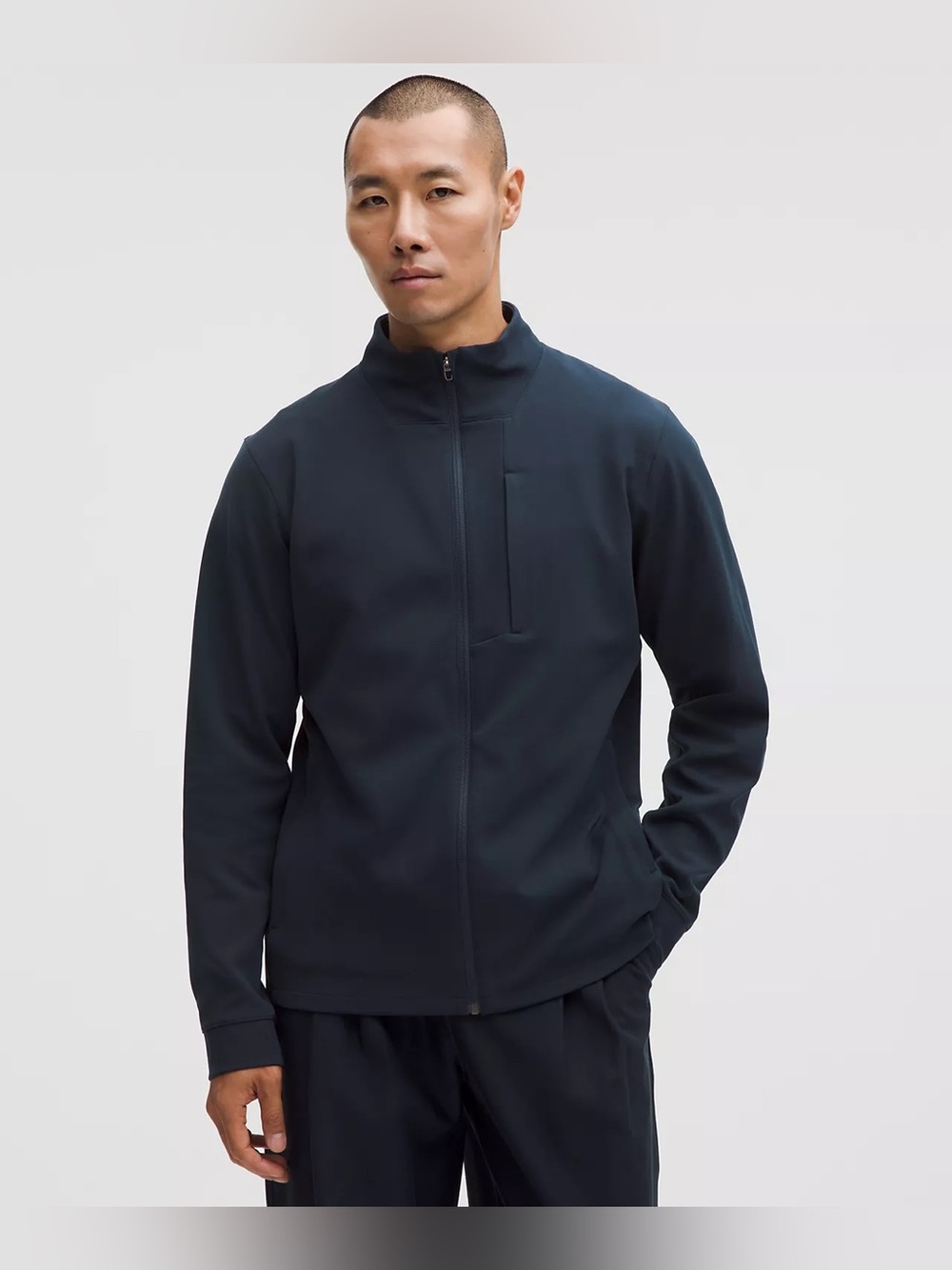 Lululemon Men’s Sejourn Jacket in True Navy— Size XL